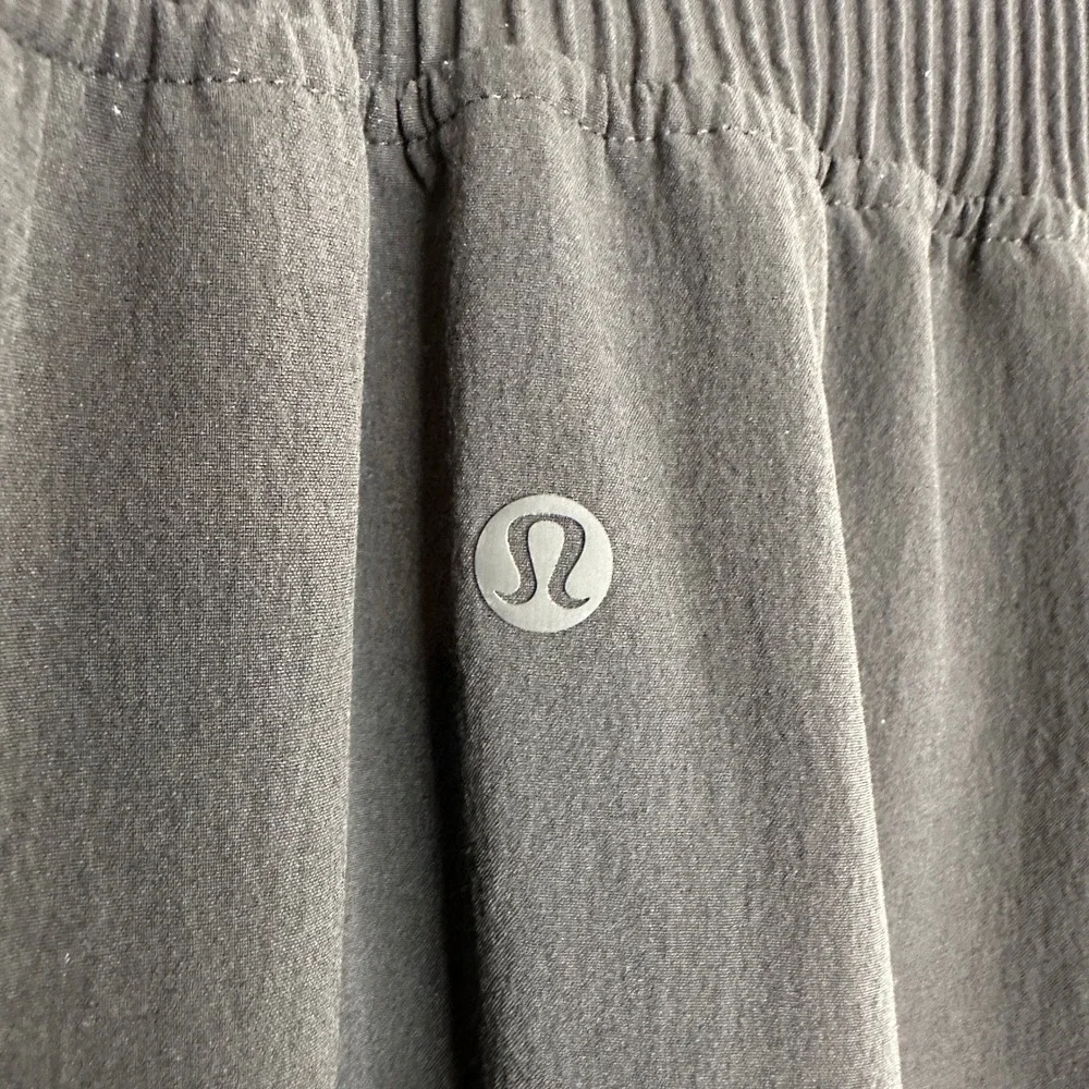 Lululemon Stretch Woven Ruffle-Waist Wide-Leg Cropped Pants Black LW6CWBS Size L